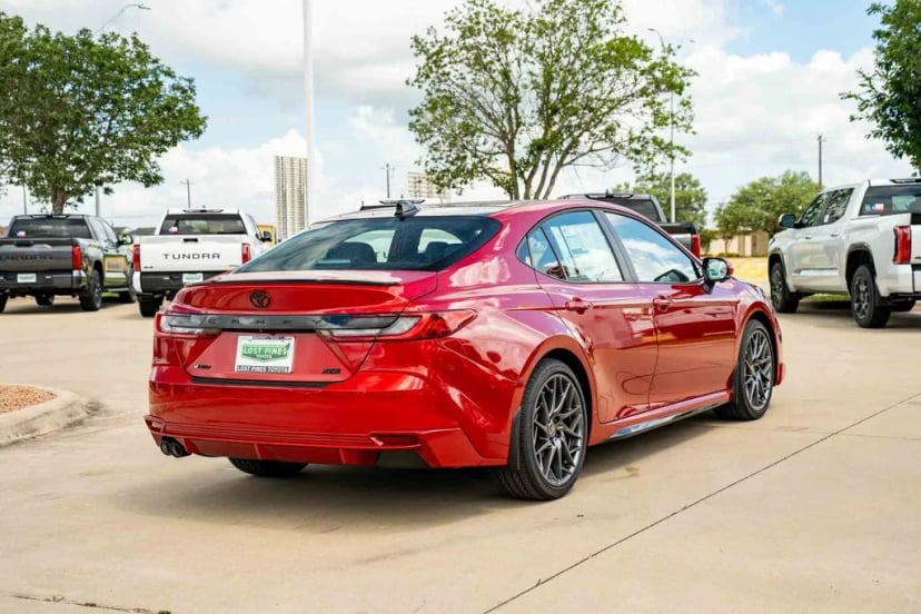 2026 Toyota Camry - Image 2