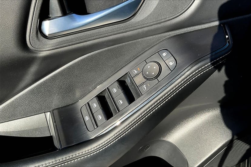 2024 Nissan Rogue - Image 36