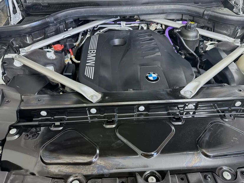 2023 BMW X7 - Image 41