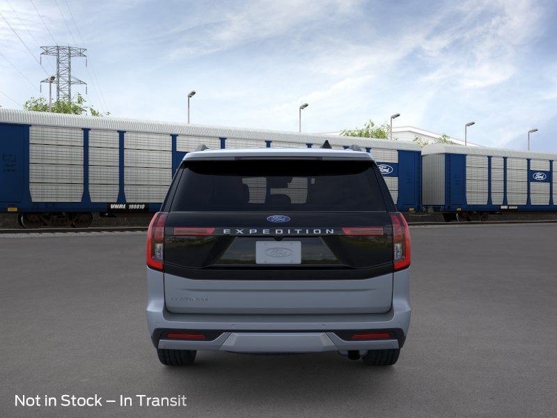 2026 Ford Expedition - Image 18