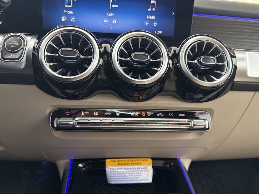 2026 Mercedes-Benz GLB - Image 34