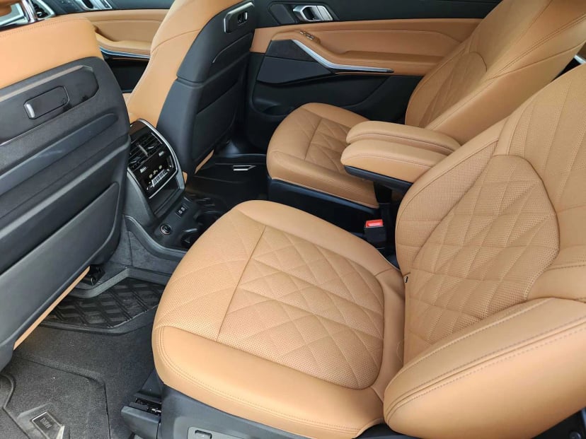 2024 BMW X7 xDrive40i - Image 29