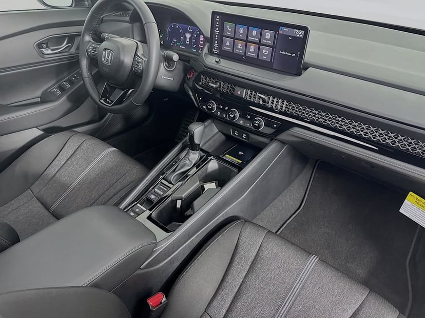2025 Honda Accord Hybrid - Image 38