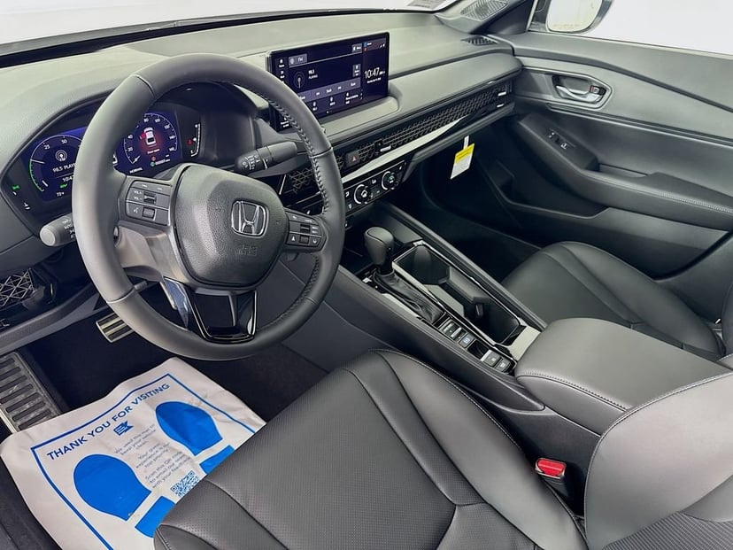 2026 Honda Accord Hybrid - Image 10