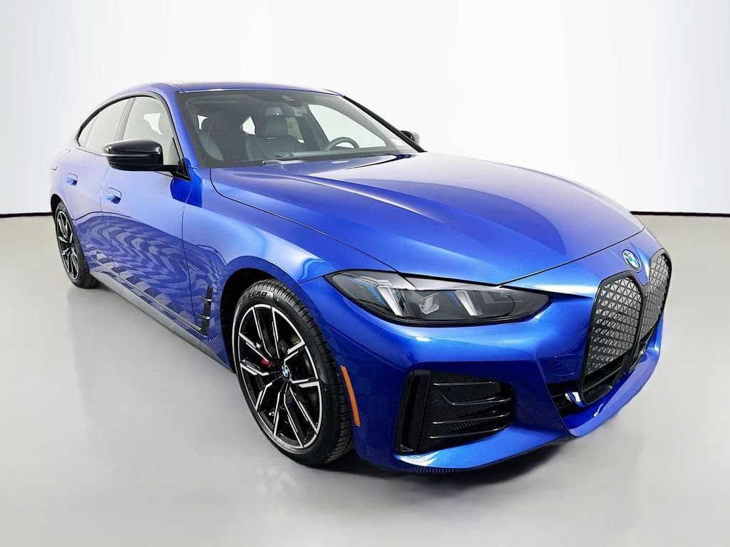 2026 BMW i4 - Image 3