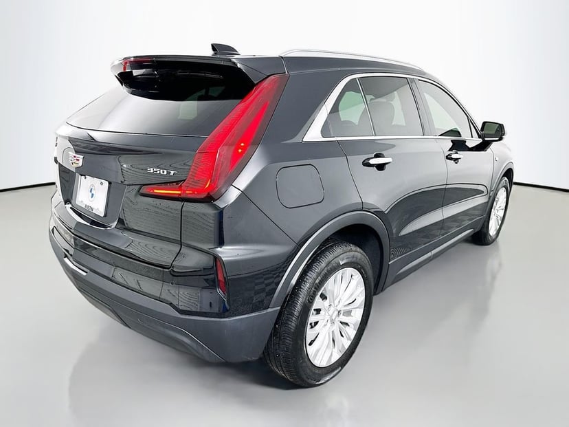 2024 Cadillac XT4 - Image 5