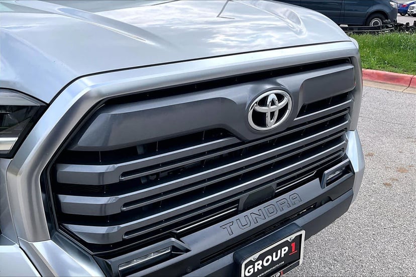 2022 Toyota Tundra - Image 29
