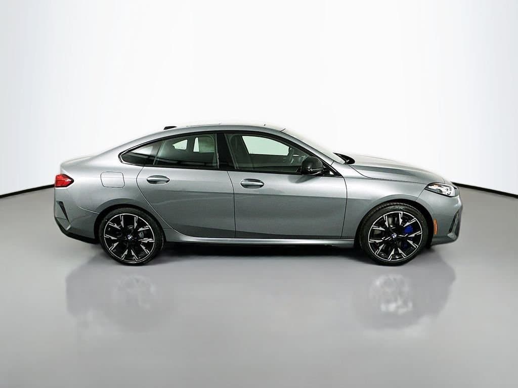 2026 BMW 2 Series - Image 4