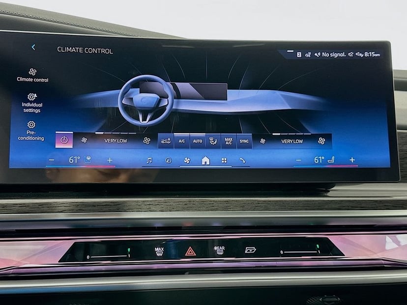 2026 BMW i7 - Image 14