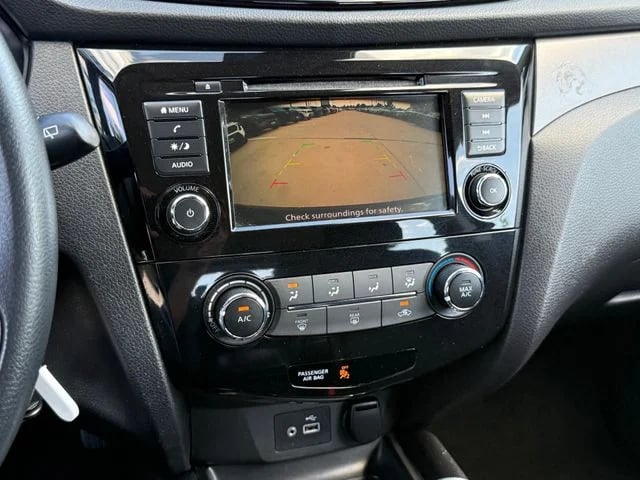 2022 Nissan Rogue Sport - Image 17