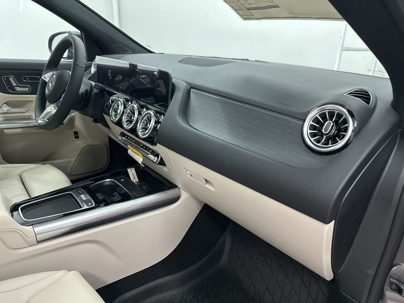 2026 Mercedes-Benz GLA - Image 28