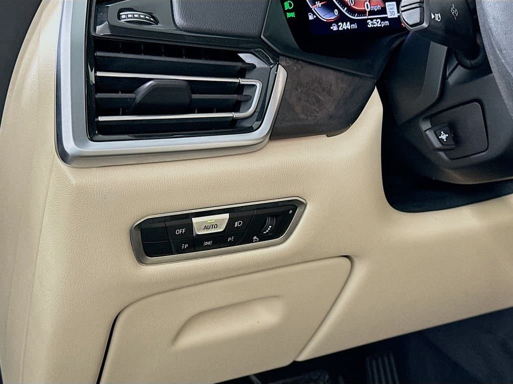 2022 BMW X5 - Image 10