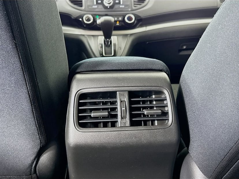 2015 Honda CR-V - Image 29