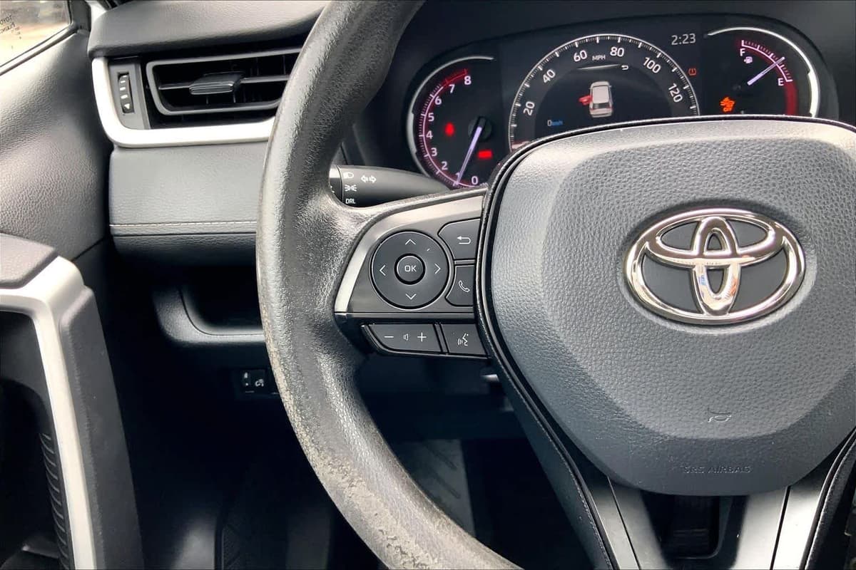 2023 Toyota RAV4 - Image 23