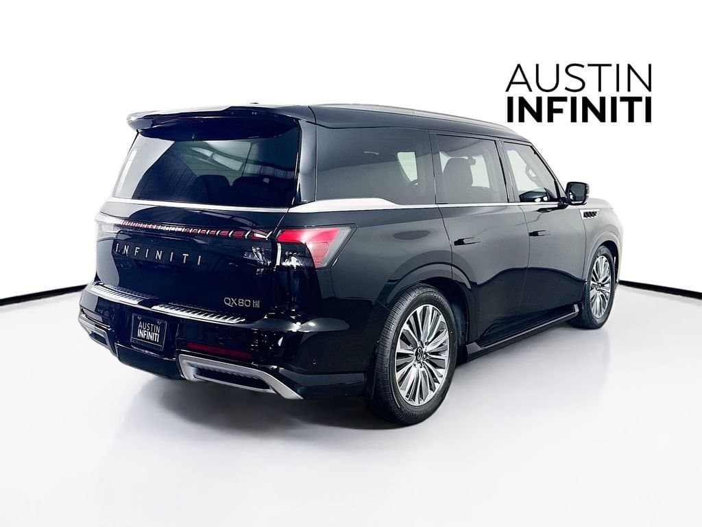 2026 INFINITI QX80 - Image 8
