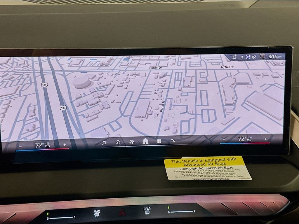 2025 BMW X3 - Image 12