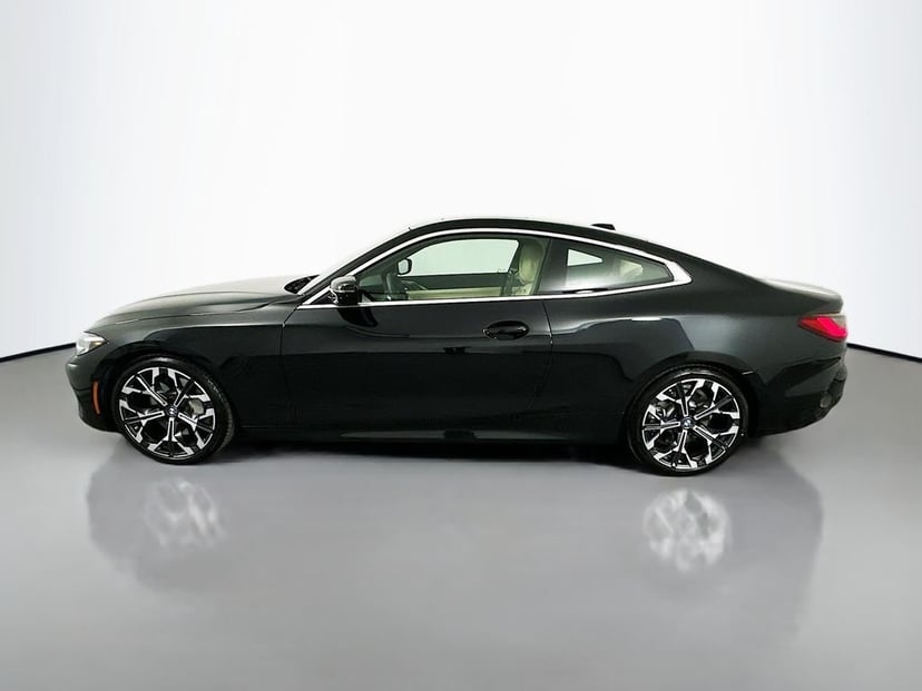2025 BMW 4 Series - Image 8