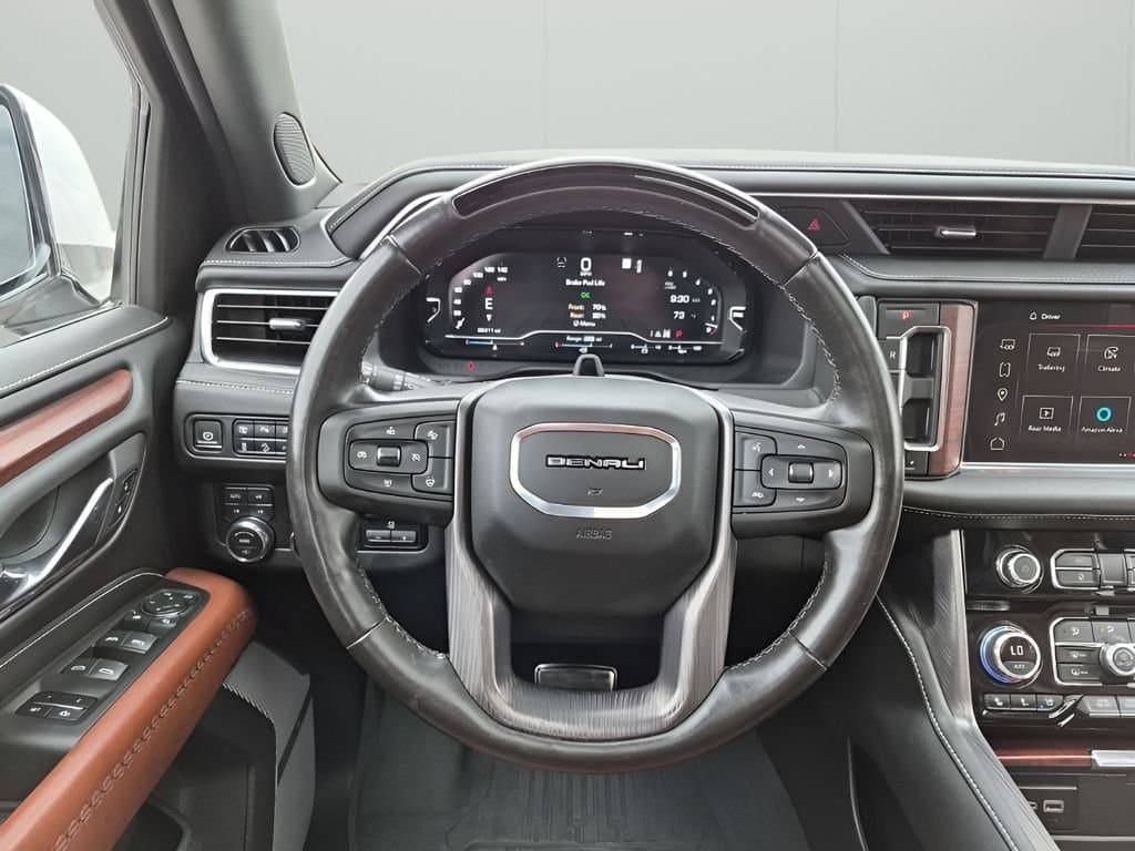 2023 GMC Yukon XL - Image 25