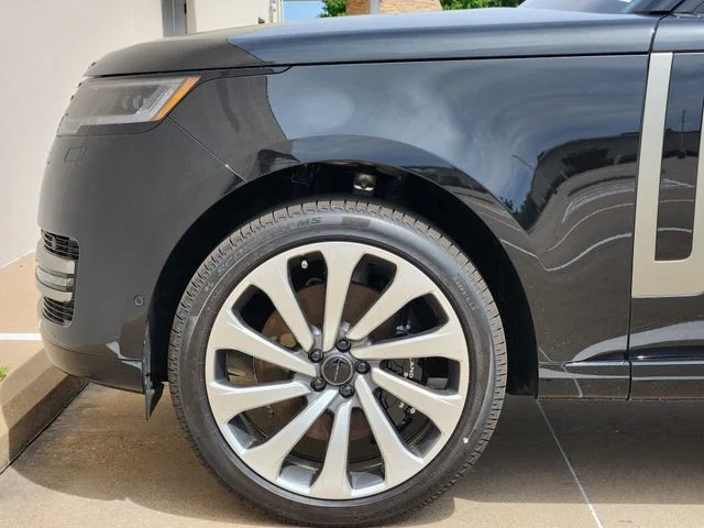 2026 Land Rover Range Rover - Image 6