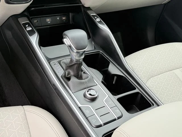 2023 Kia Sorento - Image 22