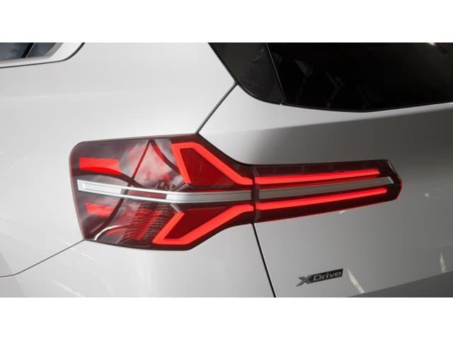 2026 BMW X3 - Image 8