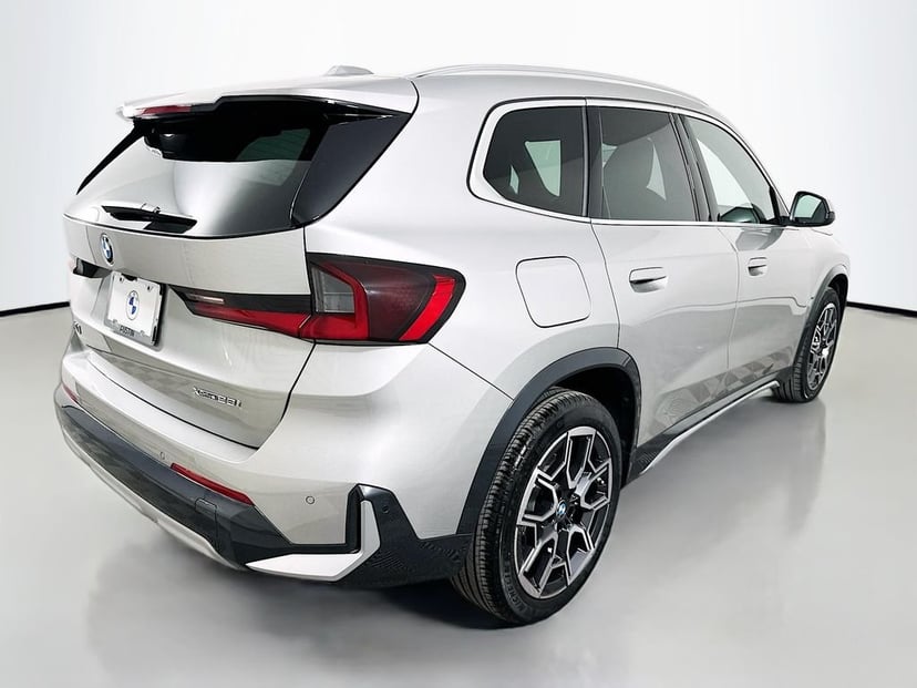 2025 BMW X1 - Image 5