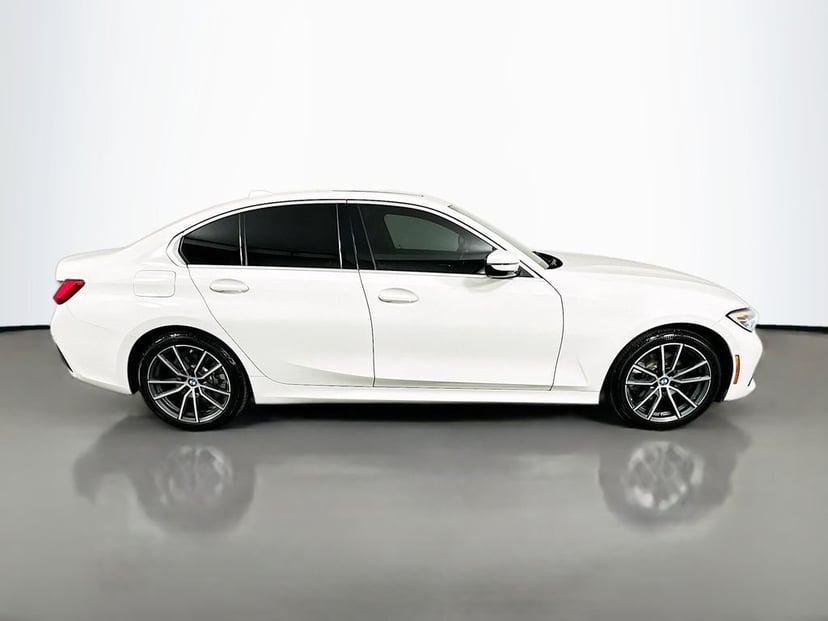 2019 BMW 3 Series - Image 4