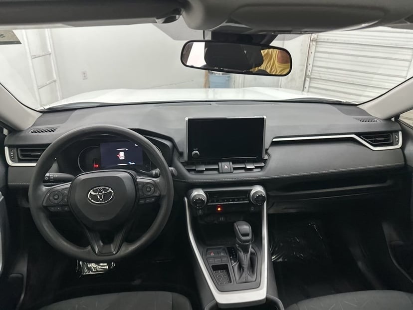 2024 Toyota RAV4 - Image 21