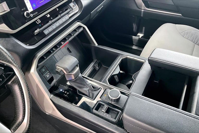 2023 Toyota Tundra - Image 16