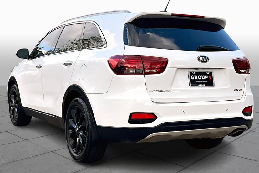 2020 Kia Sorento - Image 12