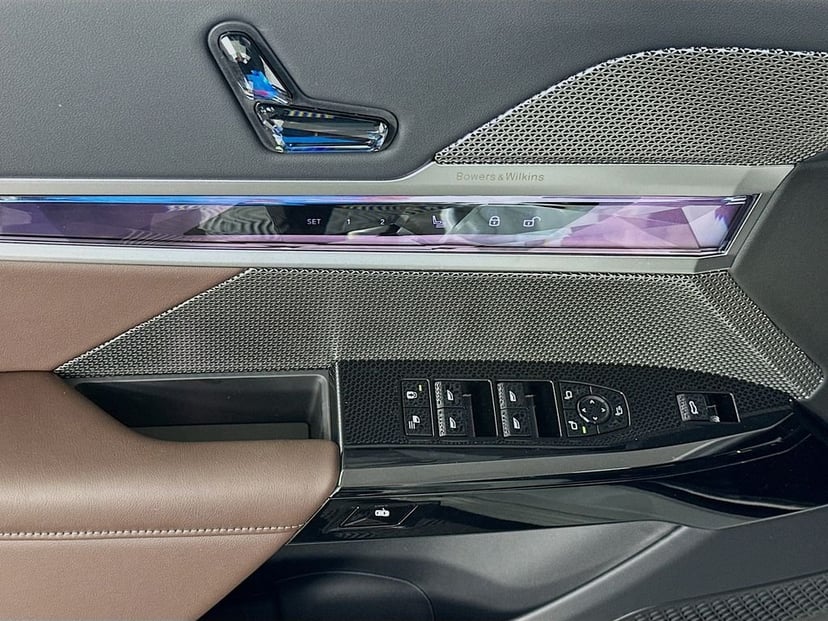 2026 BMW i7 - Image 20