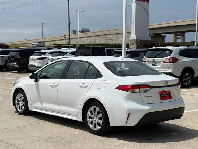 2026 Toyota Corolla - Image 4