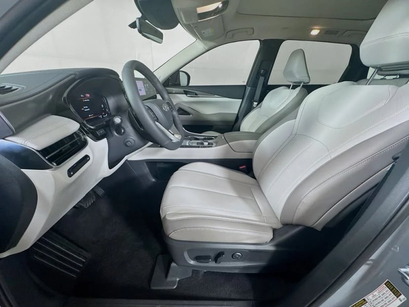 2027 INFINITI QX60 - Image 24