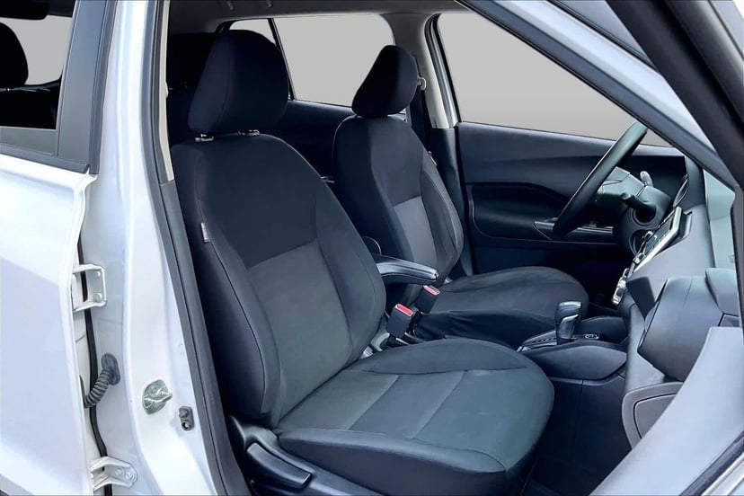 2023 Nissan Kicks - Image 9