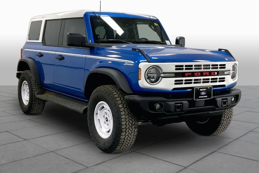 2026 Ford Bronco - Image 2