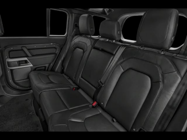 2025 Land Rover Defender 110 - Image 10