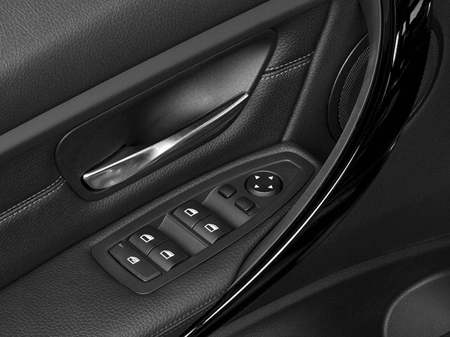 2013 BMW 3 Series - Image 15