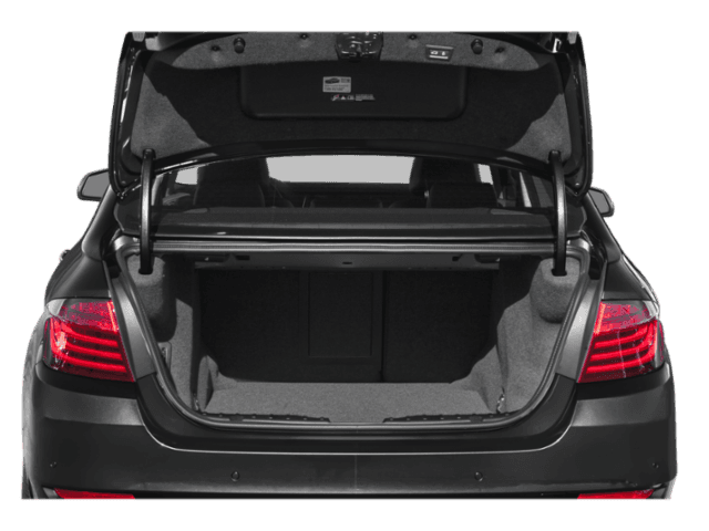 2015 BMW 5 Series - Image 10