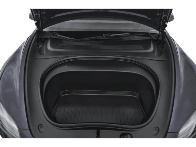 2025 Tesla Model 3 - Image 9