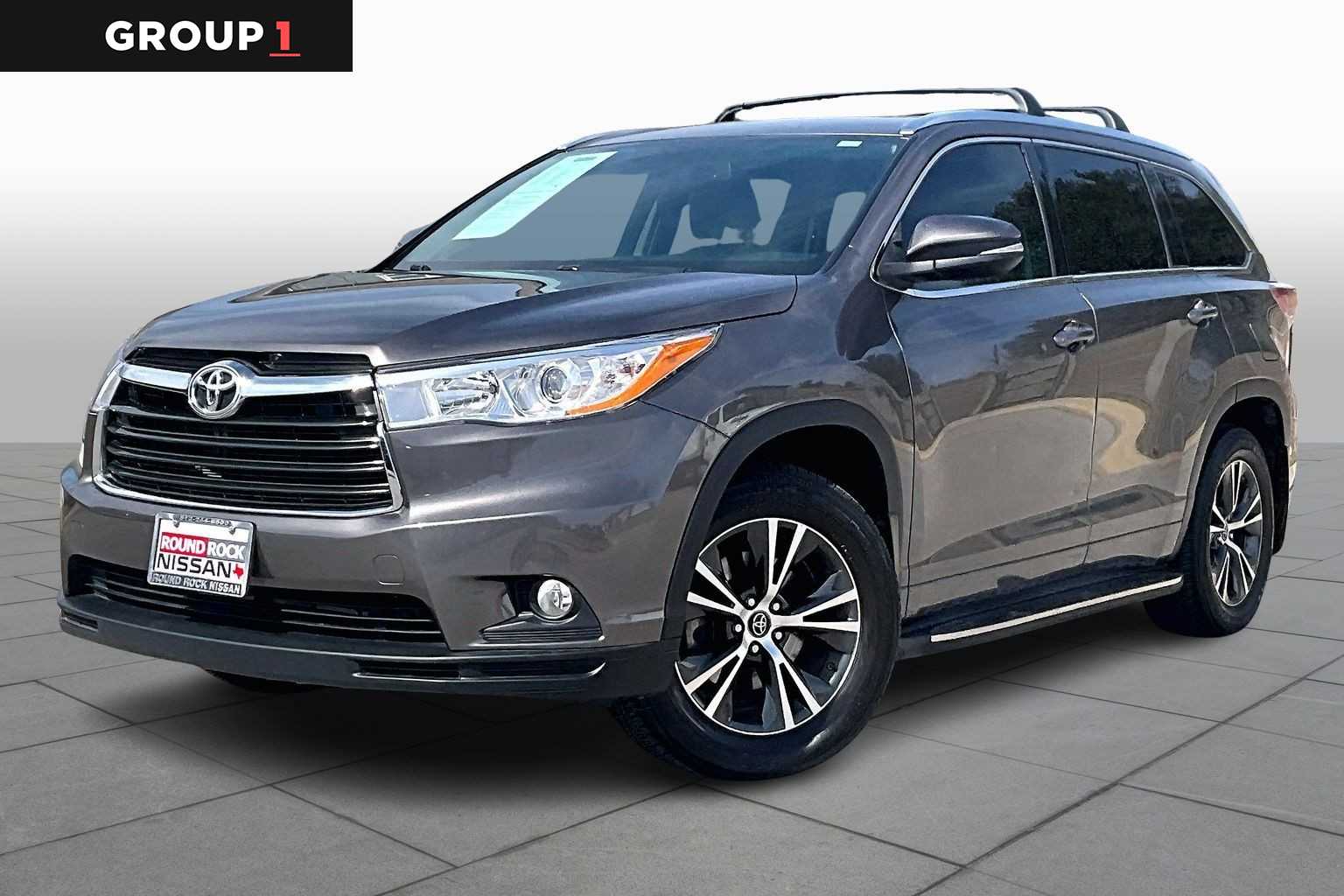 2016 Toyota Highlander - Image 1
