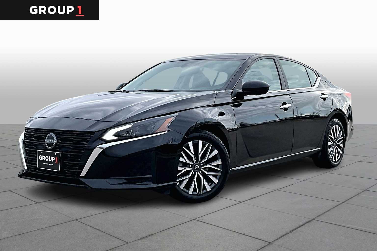 2025 Nissan Altima - Image 1