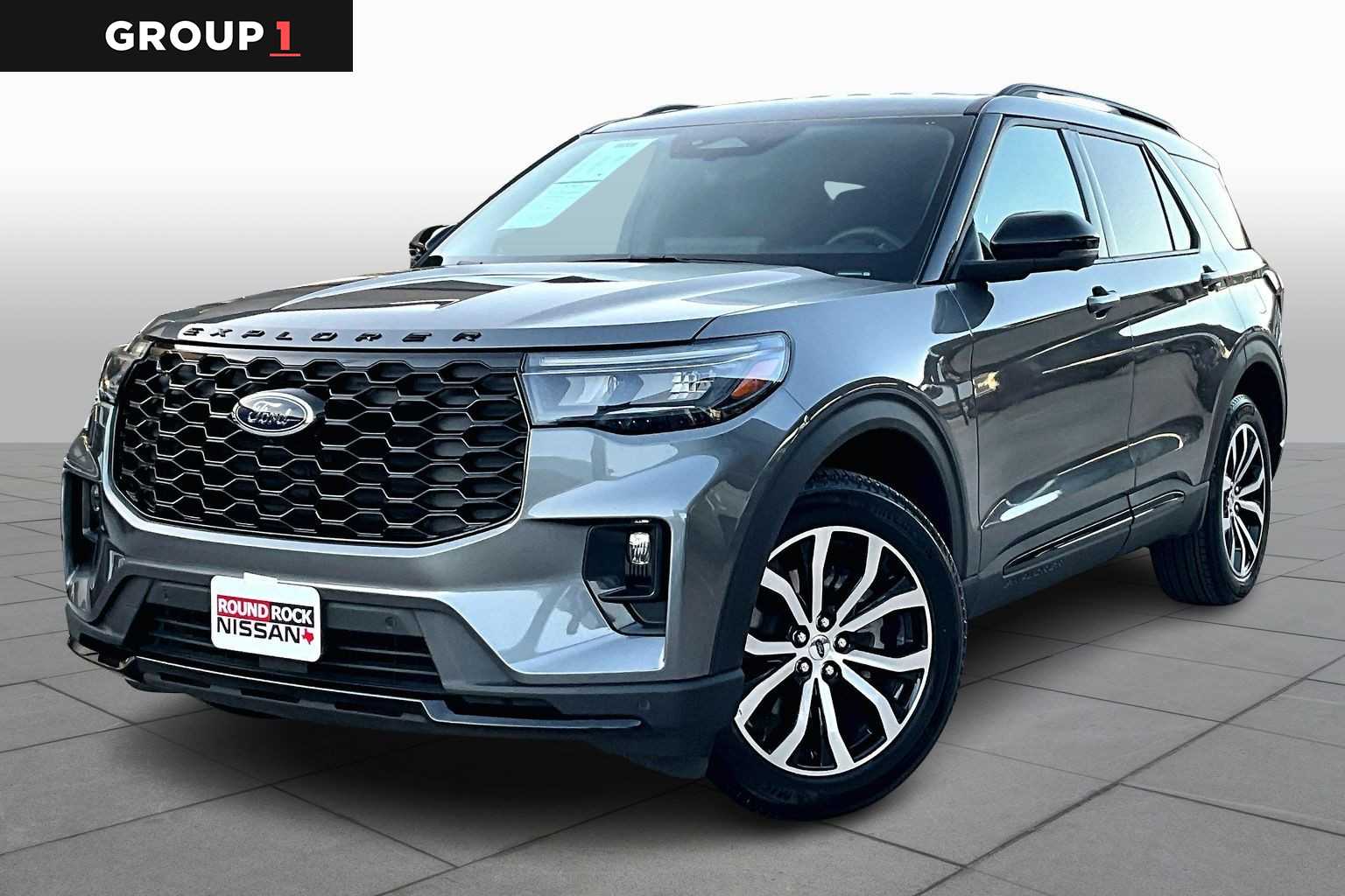 2025 Ford Explorer - Image 1