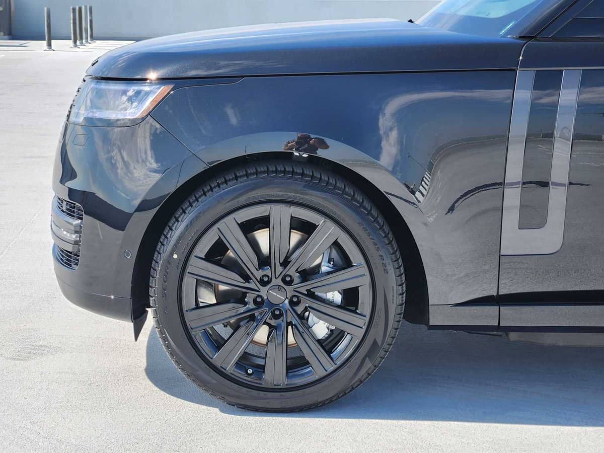 2026 LAND ROVER Range Rover - Image 9