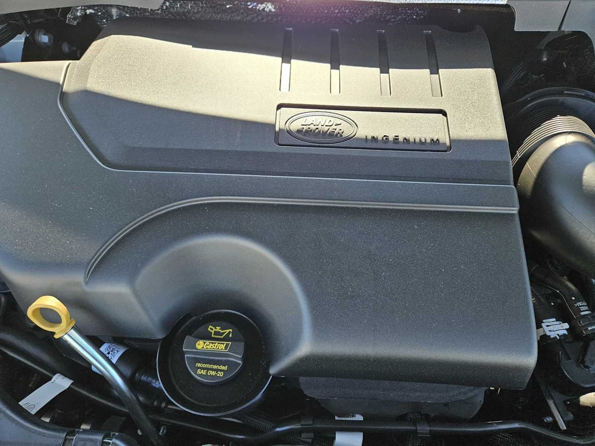 2026 LAND ROVER Range Rover Evoque - Image 30