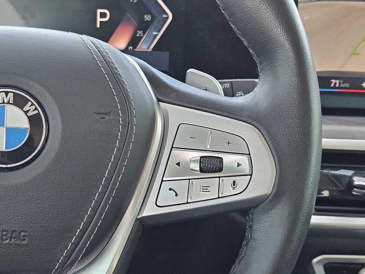 2023 BMW X7 xDrive40i - Image 28