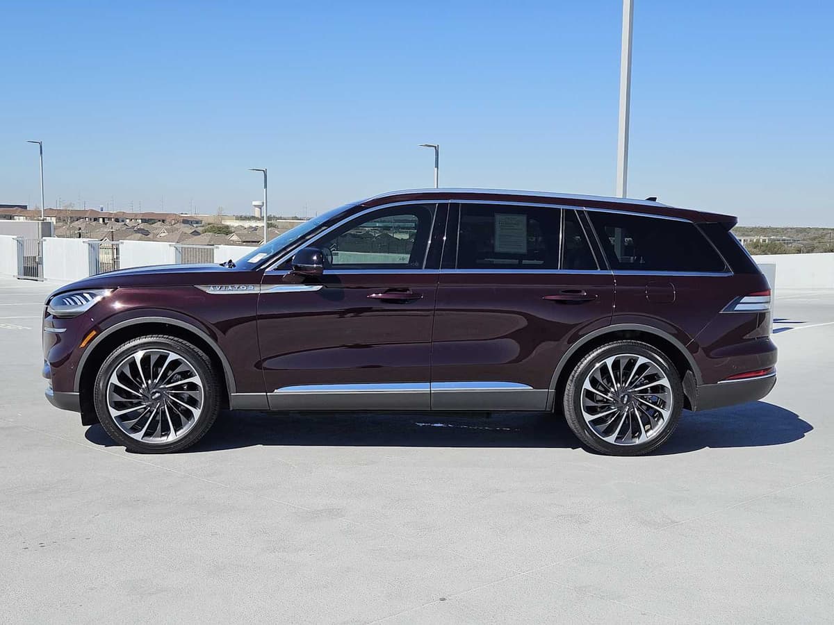 2023 Lincoln Aviator - Image 4