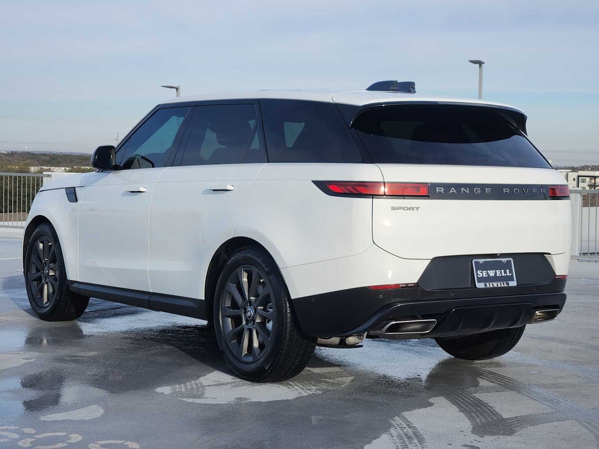2025 Land Rover Range Rover Sport - Image 7