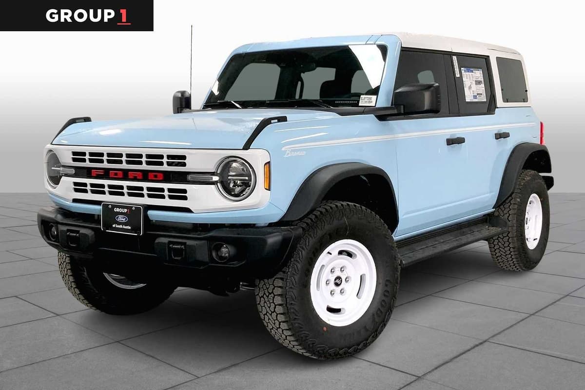 2025 Ford Bronco - Image 1