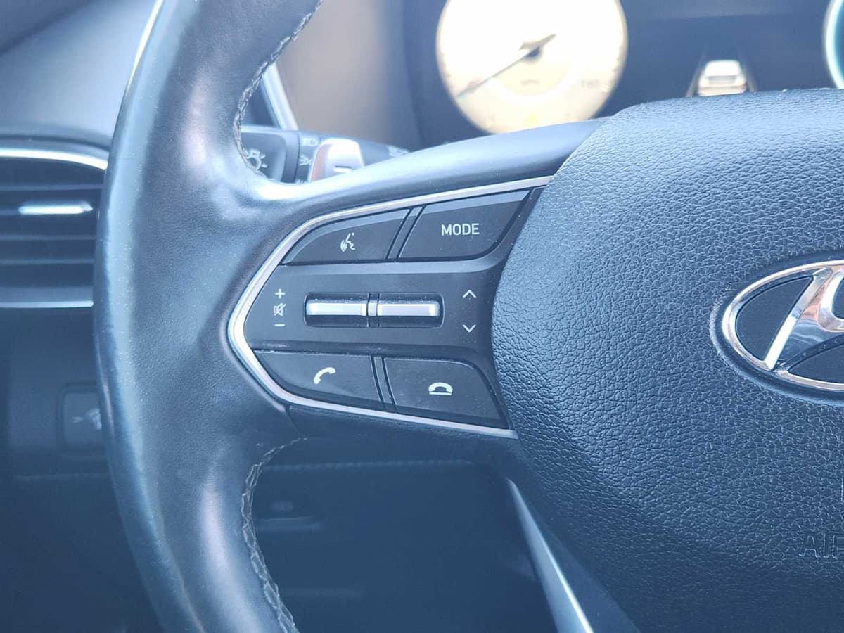 2022 Hyundai Santa Fe - Image 29