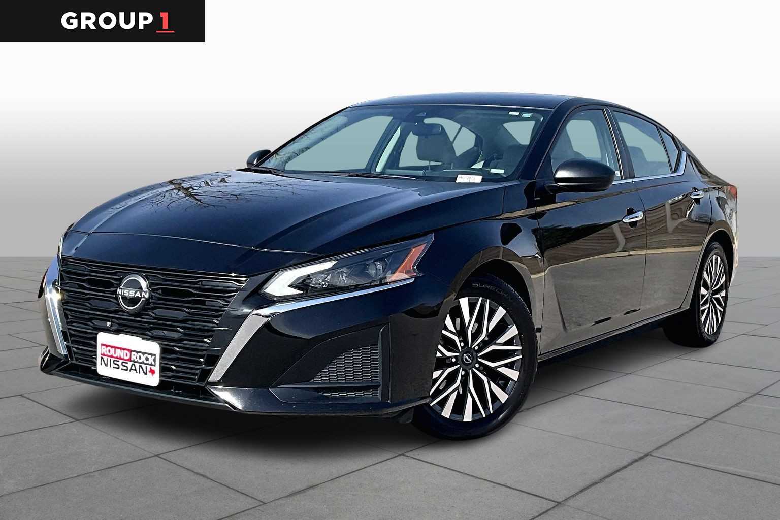 2024 Nissan Altima - Image 1